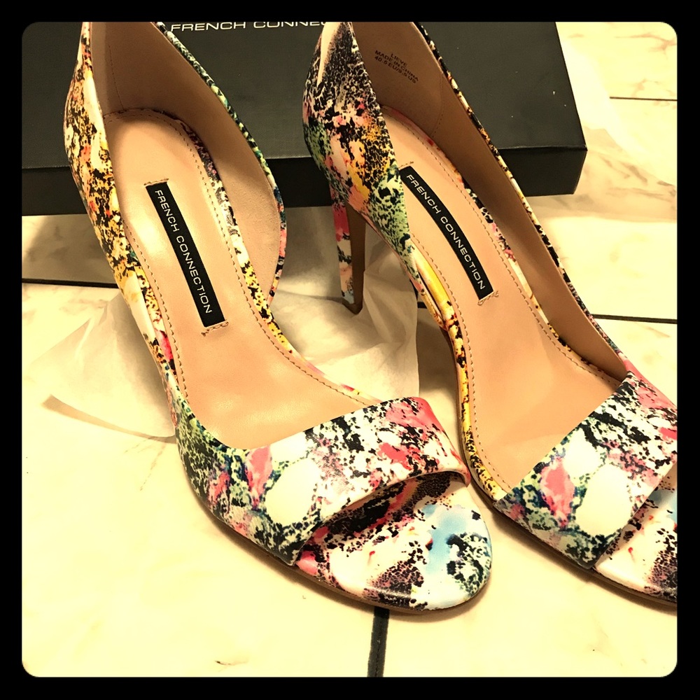 French Connection Lieve Floral Heel